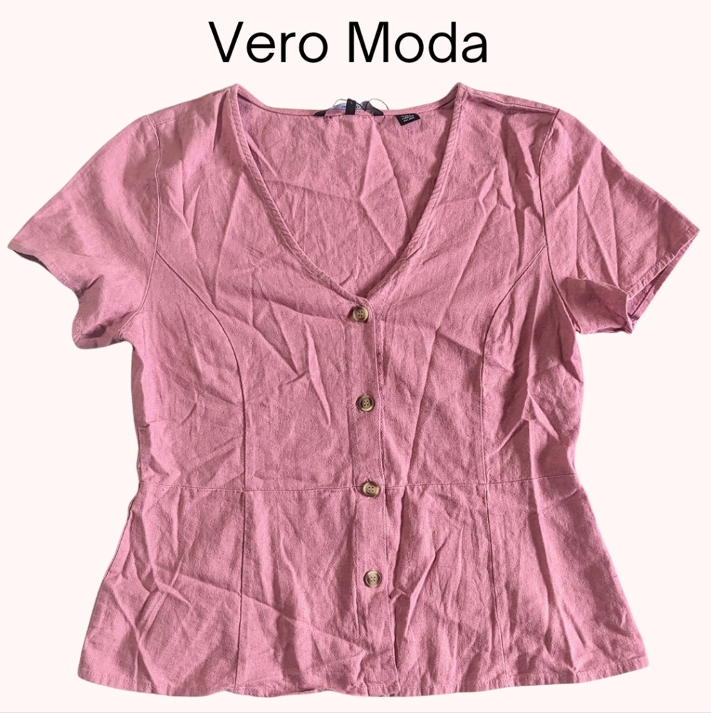 Vero Moda size lg NWT soft pink peplum style button up t shirt